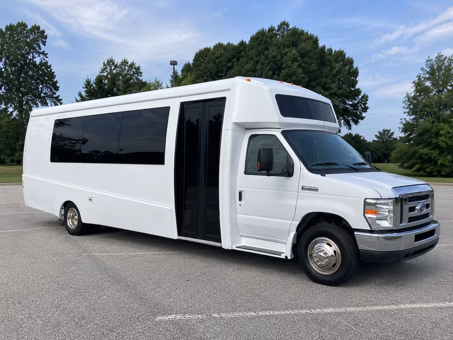 bridgeport 18 passenger party bus