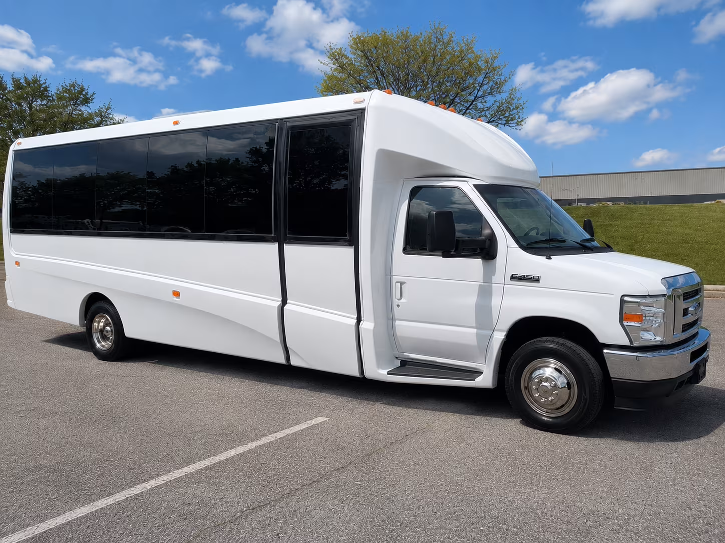 bridgeportcharterbuscompany com can help you find connecticut sun and mohegan sun arena transportation
