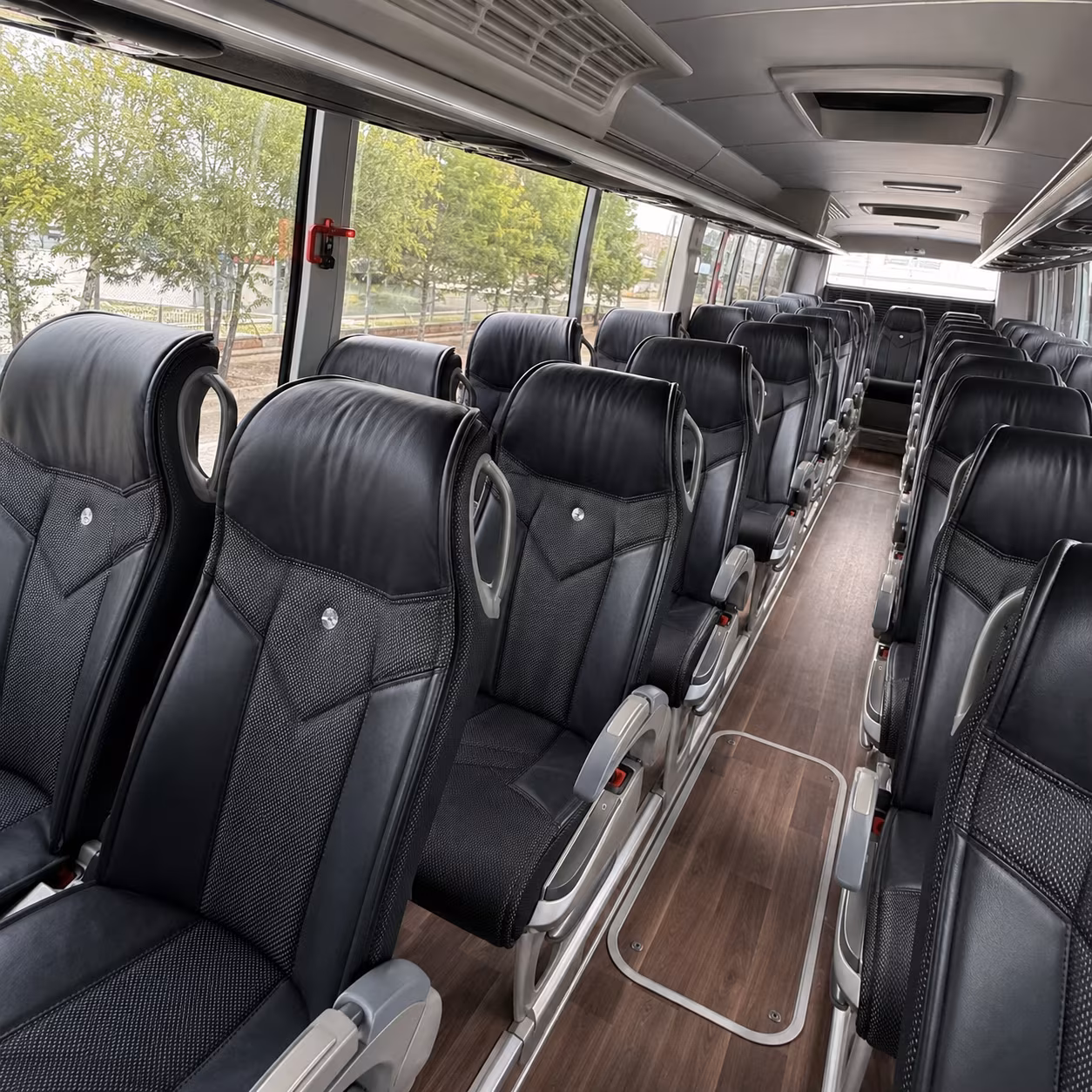 bristol get your group to every winery on time with a bristol charter bus